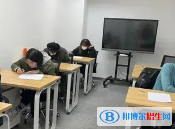 高考优秀作文:以荣誉为话题（4篇）