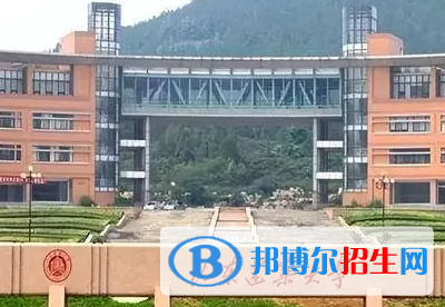 山东工商学院和山东建筑大学哪个好？附全国排名和分数线