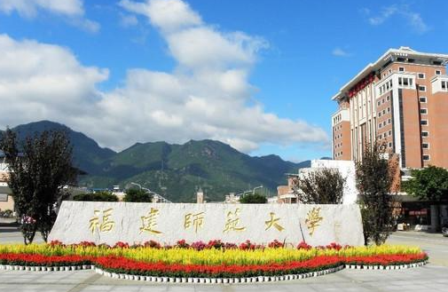 淮阴师范学院和长春理工大学怎么选？哪个好？附全国排名和分数线