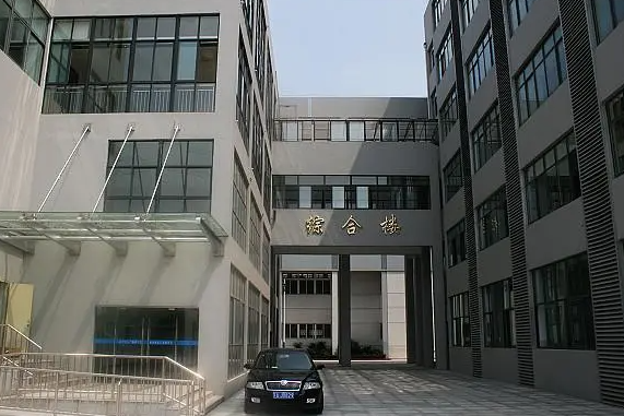 南京市大厂高级中学地址，乘车路线