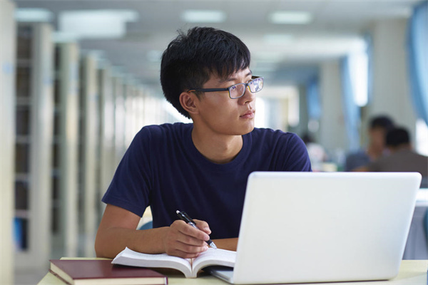 2023年江苏读数控技术应用专业的职业中学有哪些？