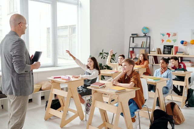 萍乡电子工业学校应用电子技术专业介绍