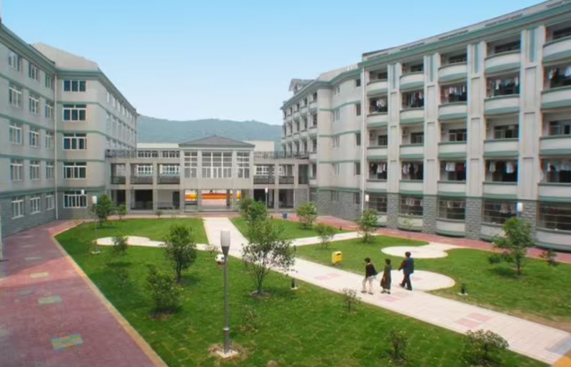 杭州市萧山区第八高级中学地址，乘车路线