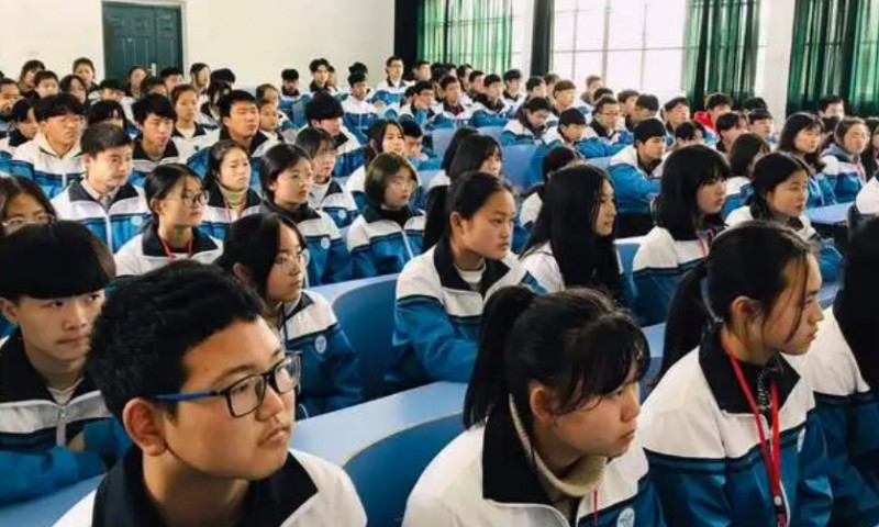 广东2024年高中毕业读中专学校好不好