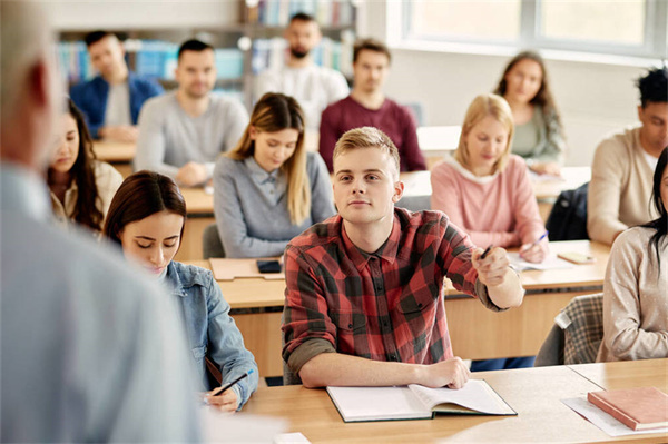 云南国土资源职业学院奖学金有多少钱