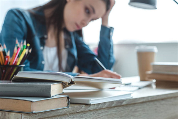 汉江师范学院奖学金有多少钱