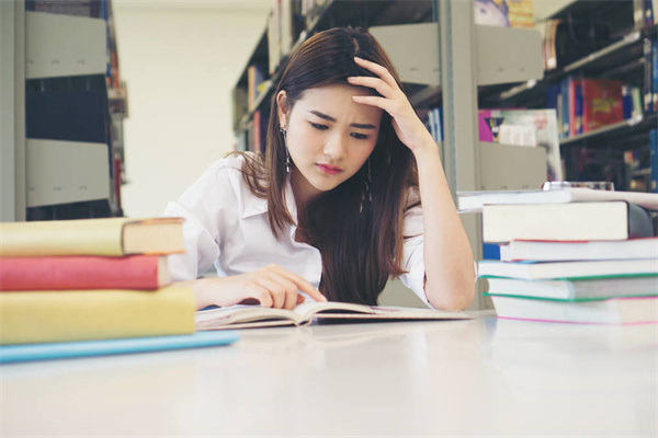 郑州卫生健康职业学院奖学金有多少钱