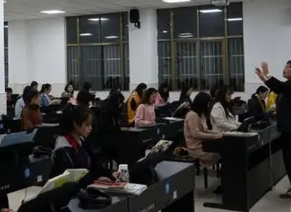 黑龙江2024年女孩子适合学的中专专业