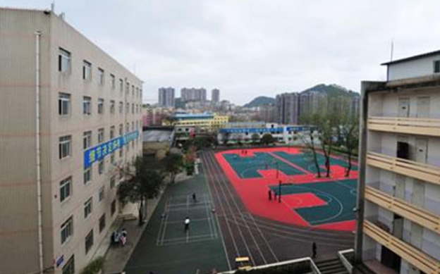 贵州2024年男生读铁路学校怎么样