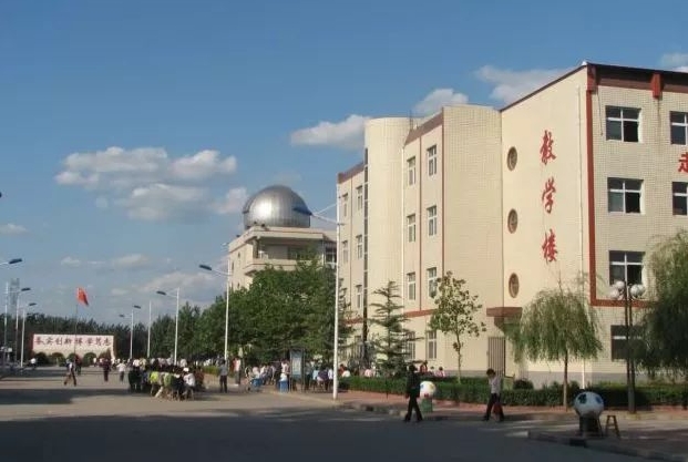 石家庄市矿区中学地址，乘车路线