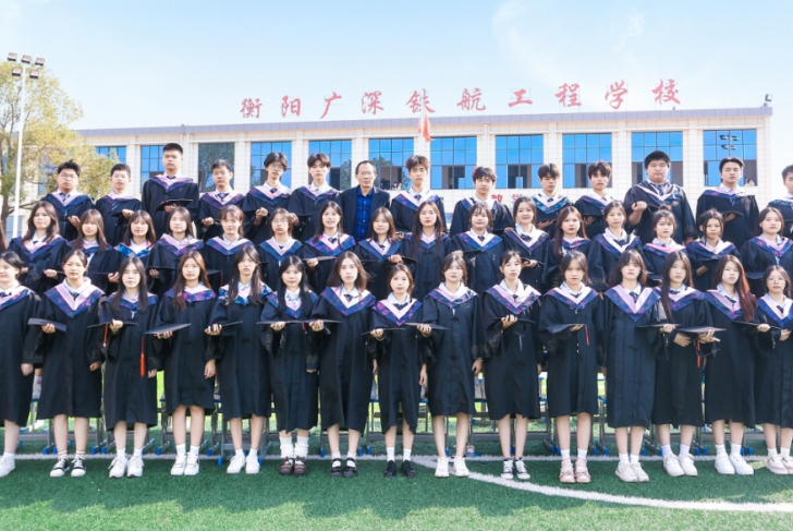 湖南2024年中学毕业读什么铁路学校