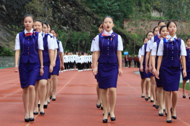 广西2024年女生学铁路学校好吗