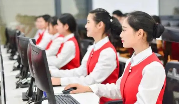 山西2025年女生学铁路学校有前途吗