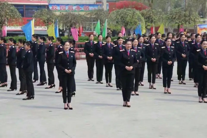 四川2025年女生上什么铁路学校好