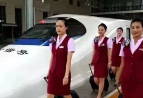 重庆2025年女生学铁路学校好找工作吗