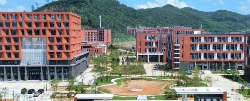 广东2025年读中专学校可不可以考大学